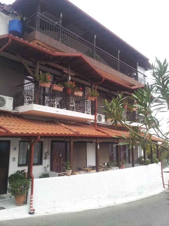 Vassilis Guesthouse Rapsáni Dış mekan fotoğraf
